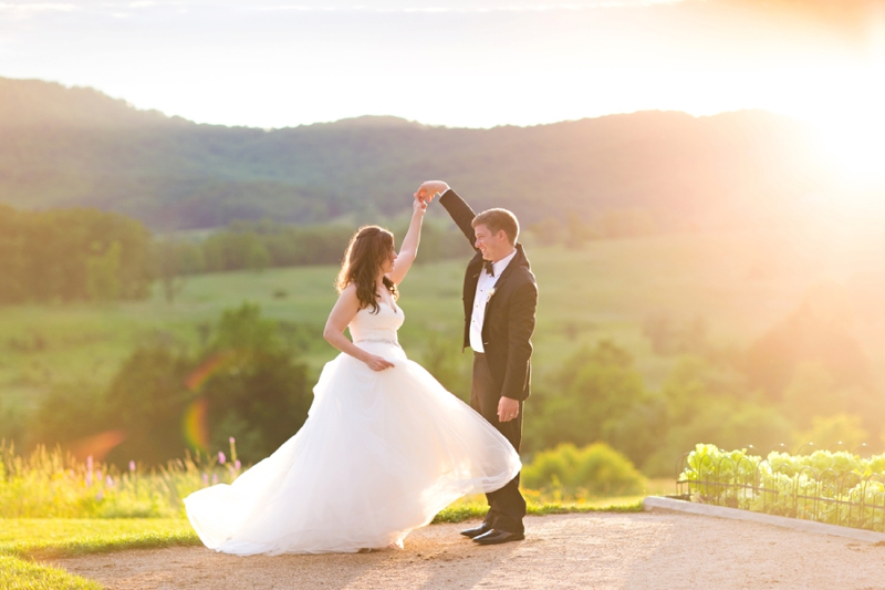 Garden Inspired Pink & Lavender Pippin Hill Wedding via TheELD.com