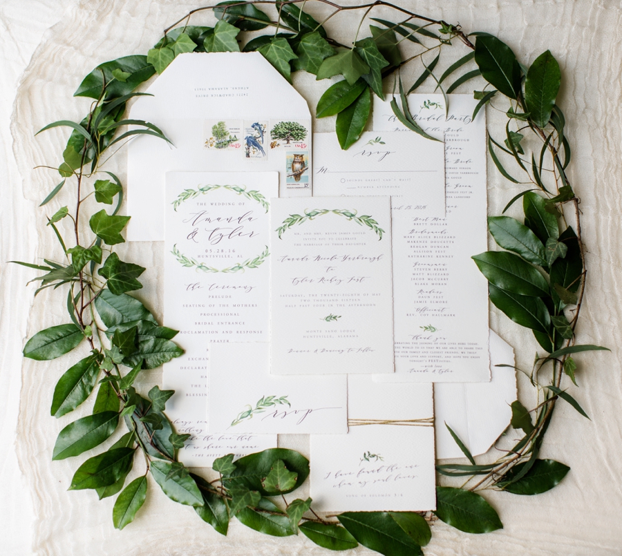 Organic Nature Inspired Alabama Wedding via TheELD.com