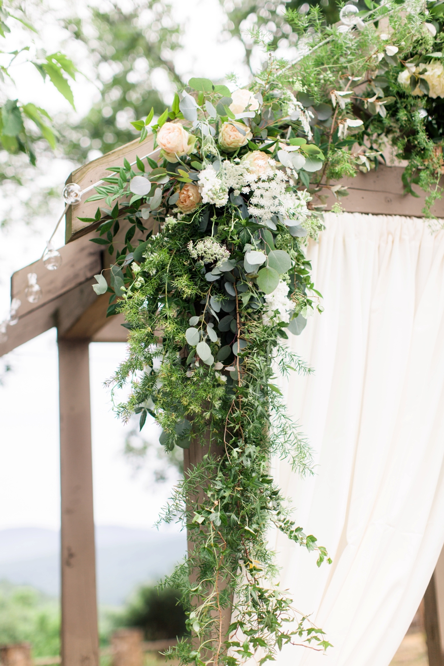 Organic Nature Inspired Alabama Wedding via TheELD.com