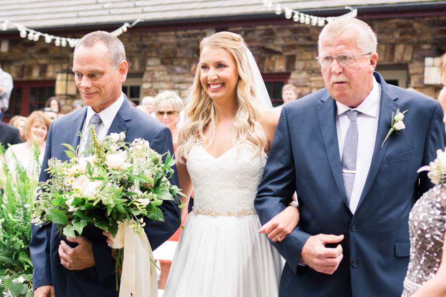 Organic Nature Inspired Alabama Wedding via TheELD.com