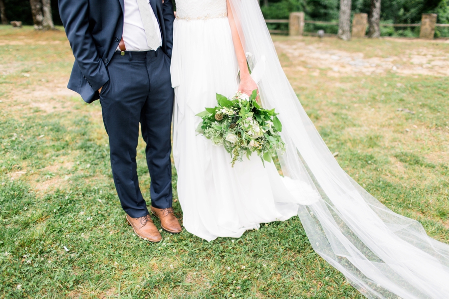 Organic Nature Inspired Alabama Wedding via TheELD.com