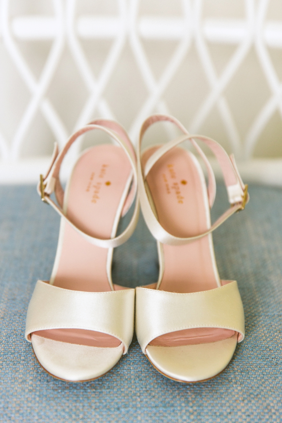 Preppy Elegant Pink & Navy Destination Wedding via TheELD.com