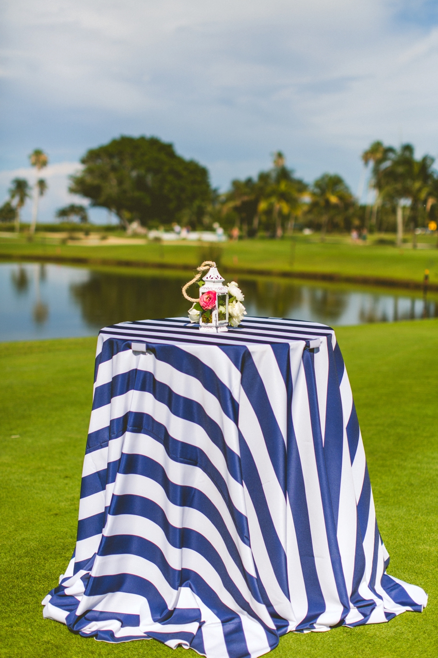 Preppy Elegant Pink & Navy Destination Wedding via TheELD.com