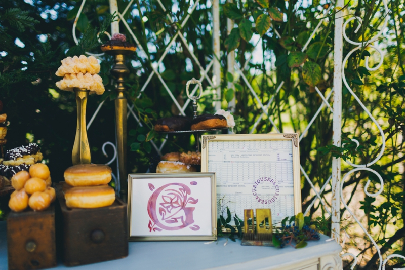 Alice In Wonderland Inspired Wedding Ideas via TheELD.com