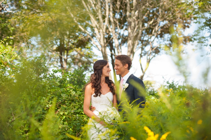 A Simple & Elegant Maine Wedding via TheELD.com