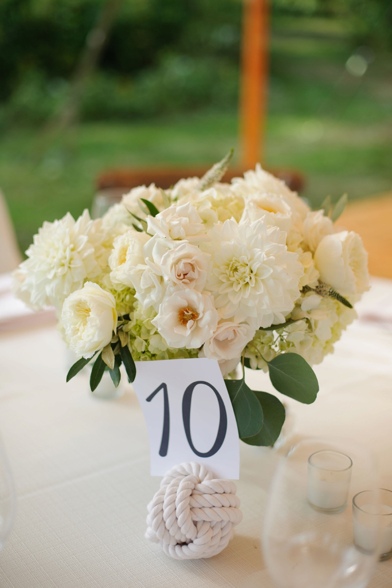 A Simple & Elegant Maine Wedding via TheELD.com