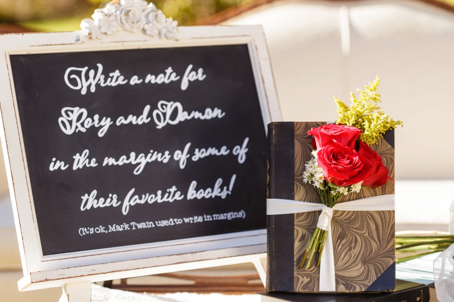 A Gilmore Girls Wedding via TheELD.com