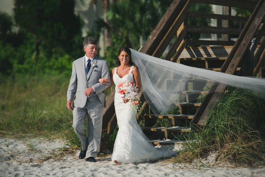 A Nautical Florida Destination Wedding via TheELD.com