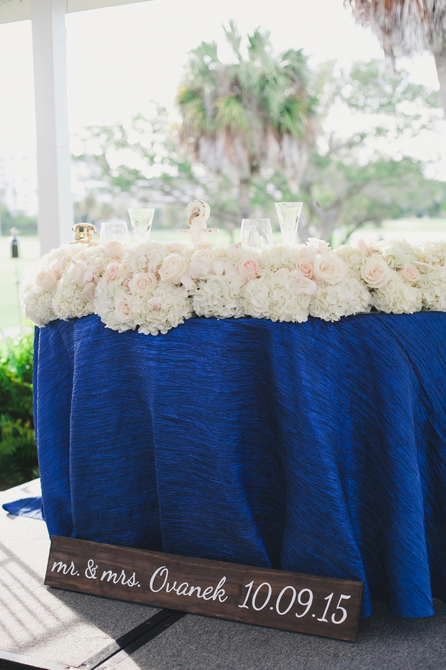 A Nautical Florida Destination Wedding via TheELD.com