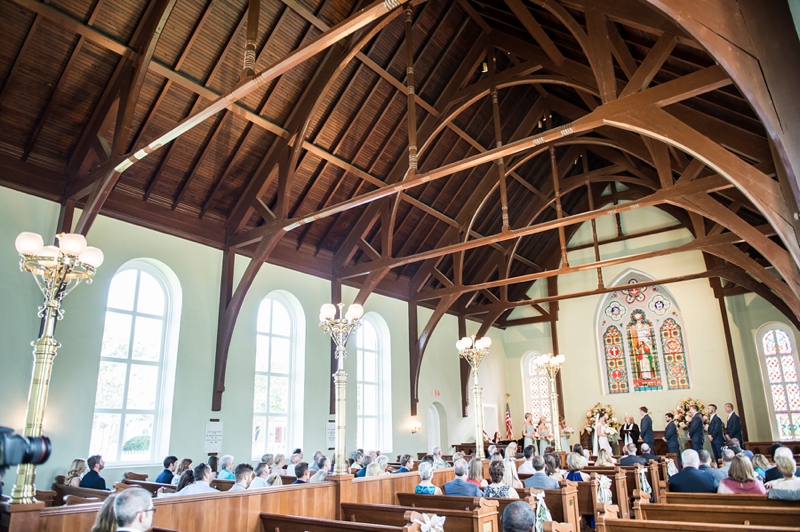 Navy & Blush Southern Wedding in Pensacola via TheELD.com