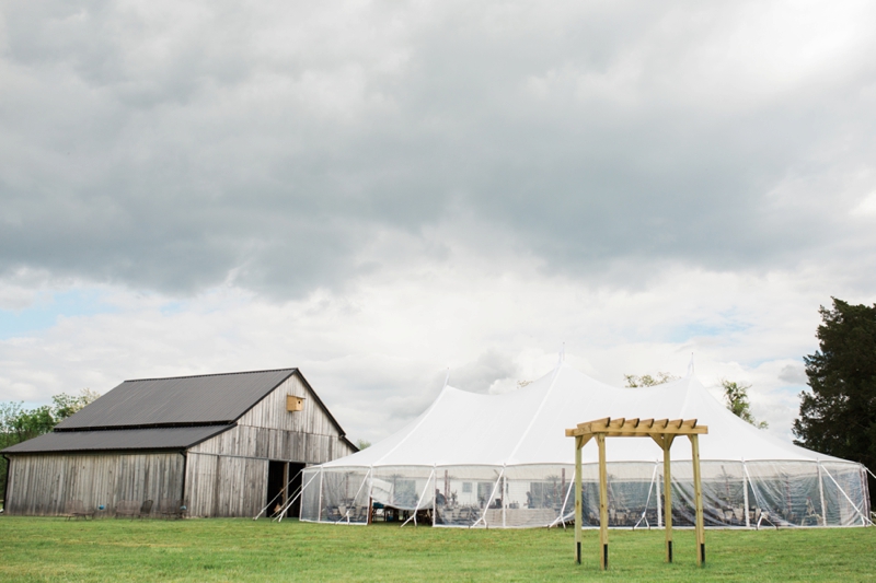 A Classic Americana Themed Wedding via TheELD.com