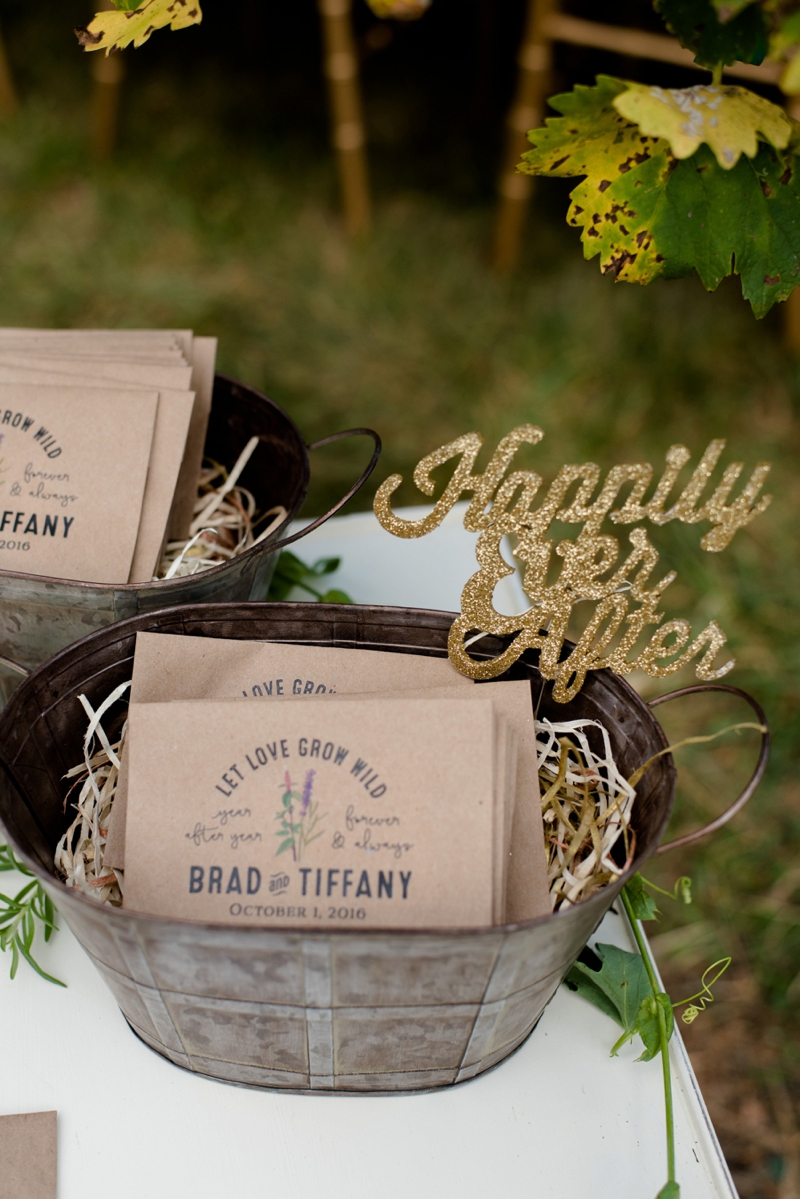 A Romantic North Carolina Vineyard Wedding via TheELD.com