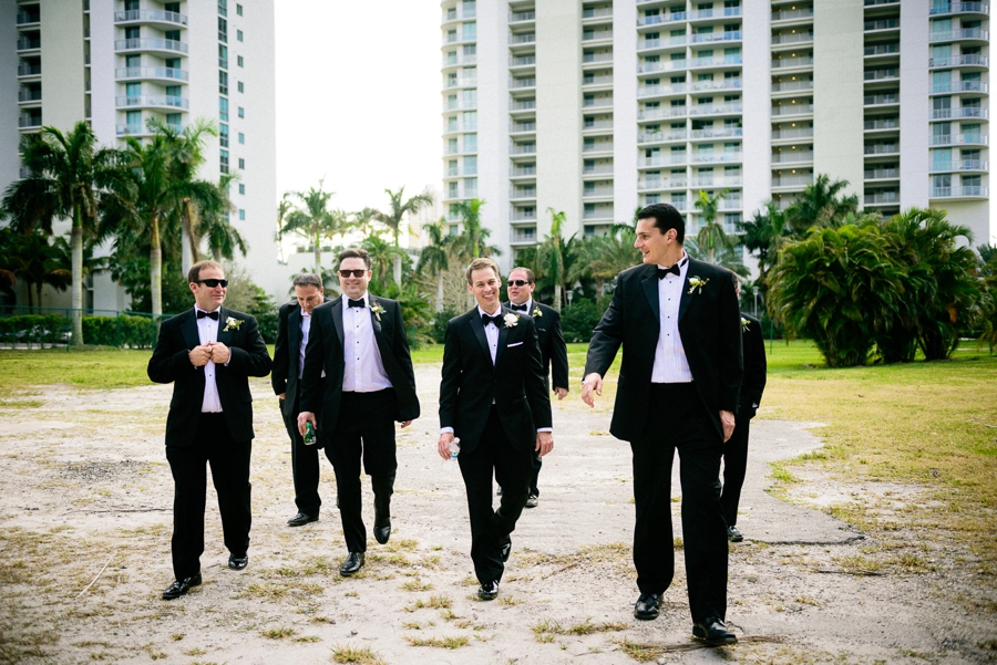 Champagne and Blush Fort Myers Wedding via TheELD.com