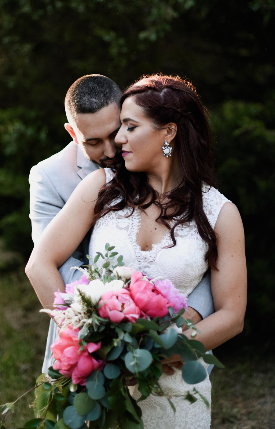 Pink & Peach Rustic Dallas Wedding via TheELD.com