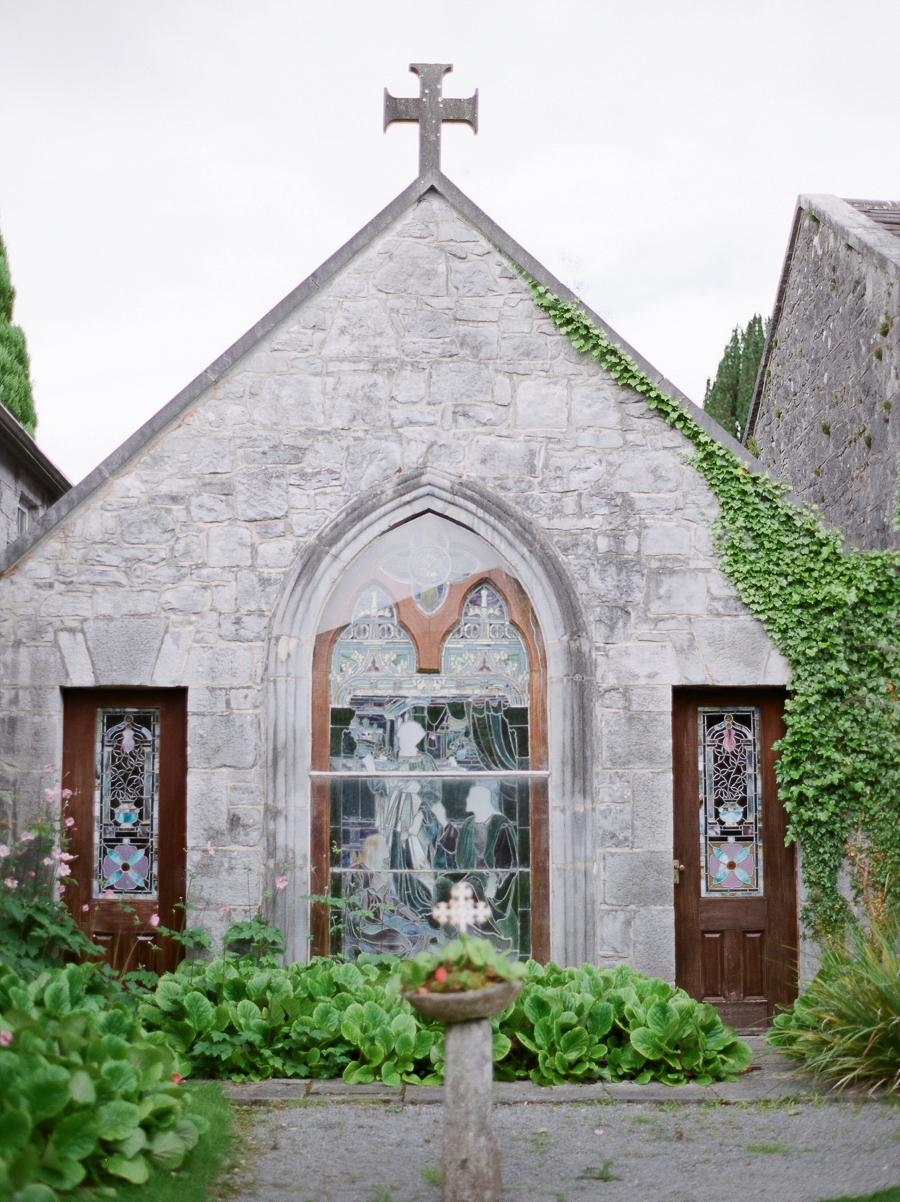 Romantic Ireland Wedding Inspiration via TheELD.com