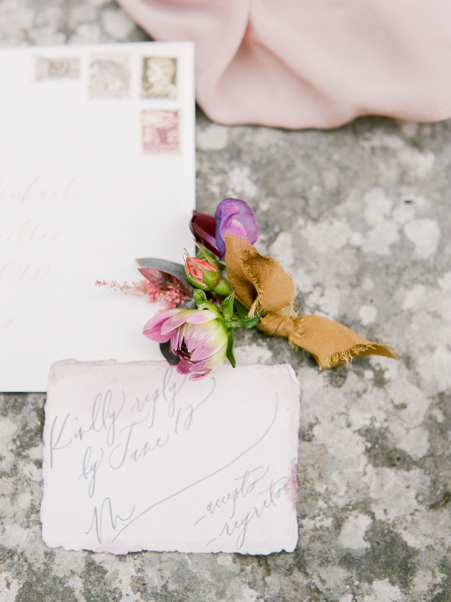 Romantic Ireland Wedding Inspiration via TheELD.com