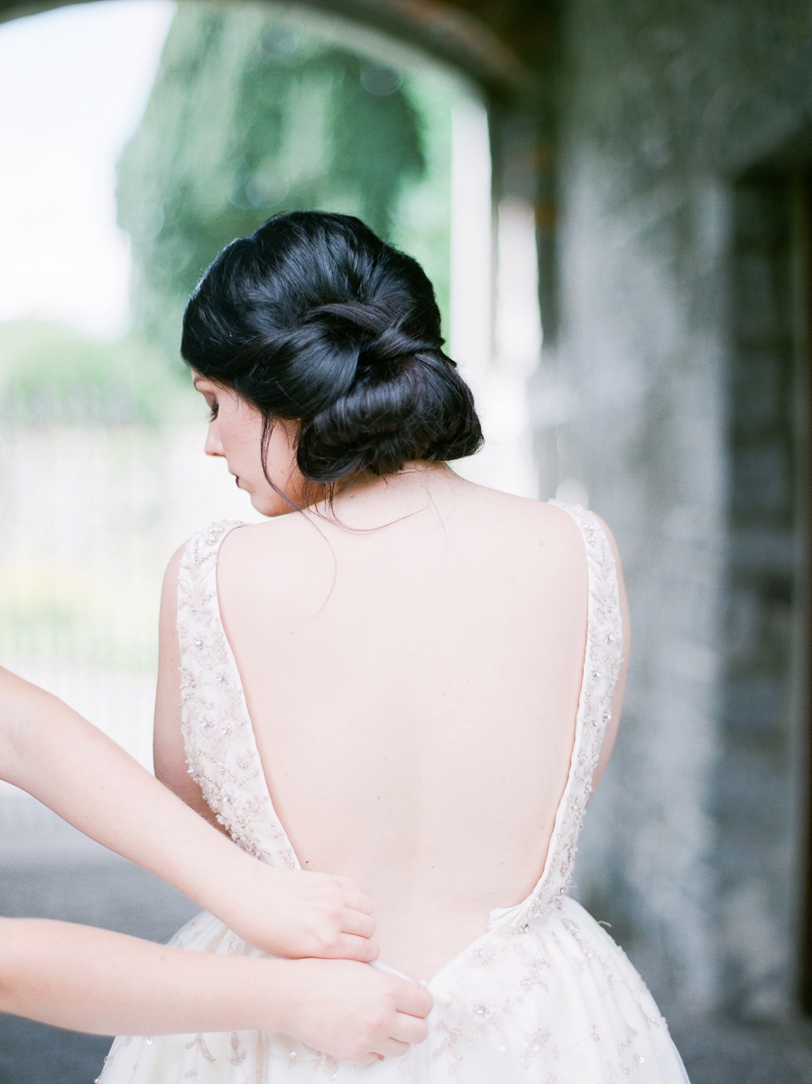 Romantic Ireland Wedding Inspiration via TheELD.com