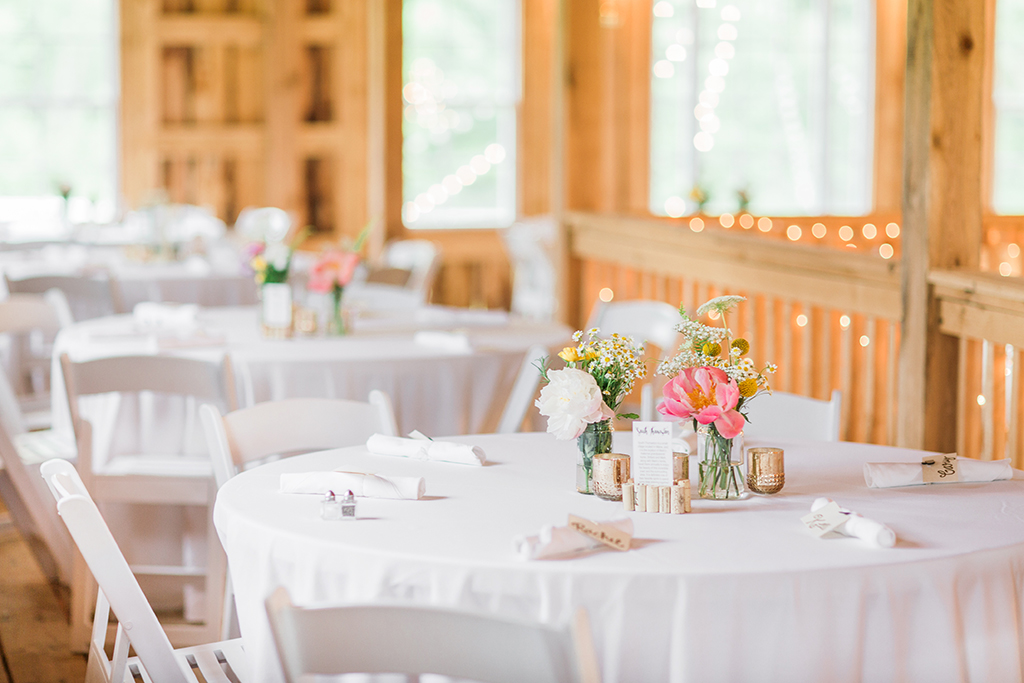 Romantic Pink and Lavender Alabama Wedding via TheELD.com