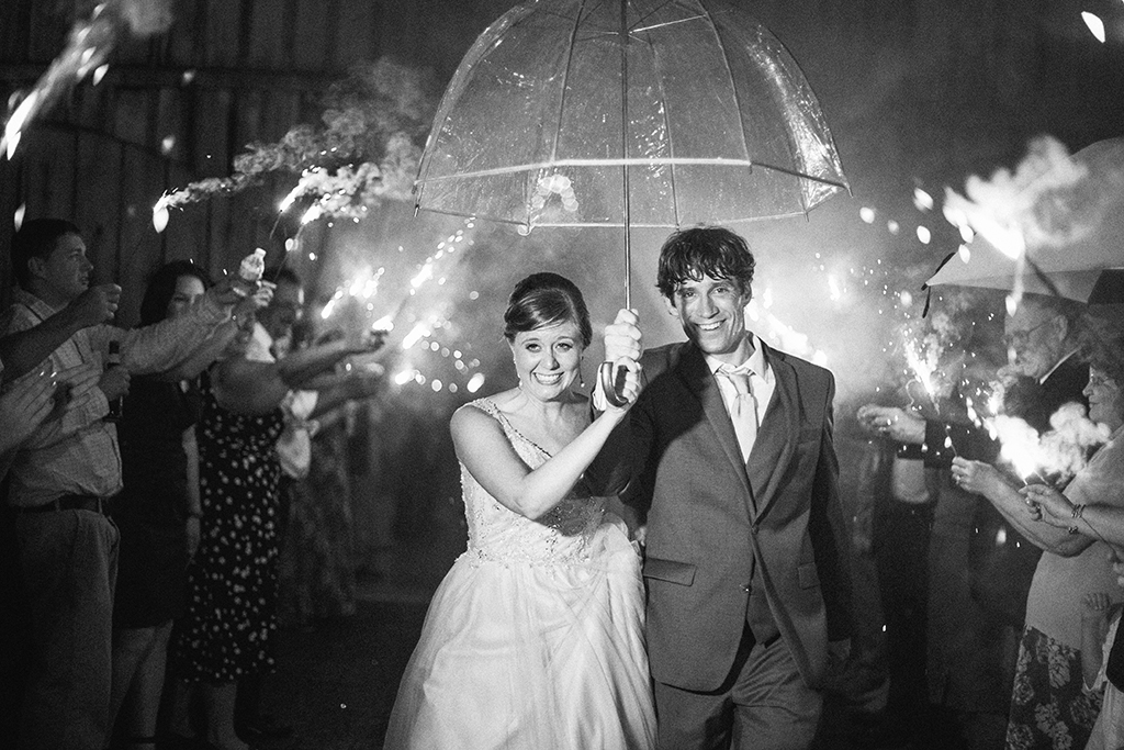 Romantic Pink and Lavender Alabama Wedding via TheELD.com