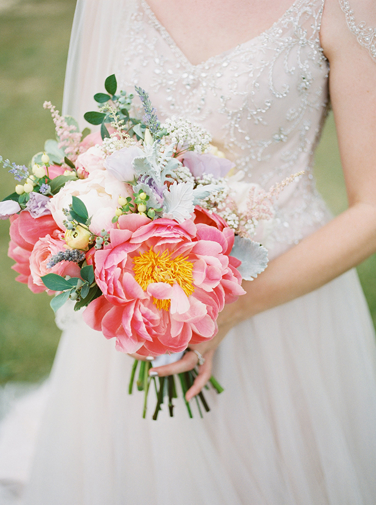 Romantic Pink and Lavender Alabama Wedding via TheELD.com