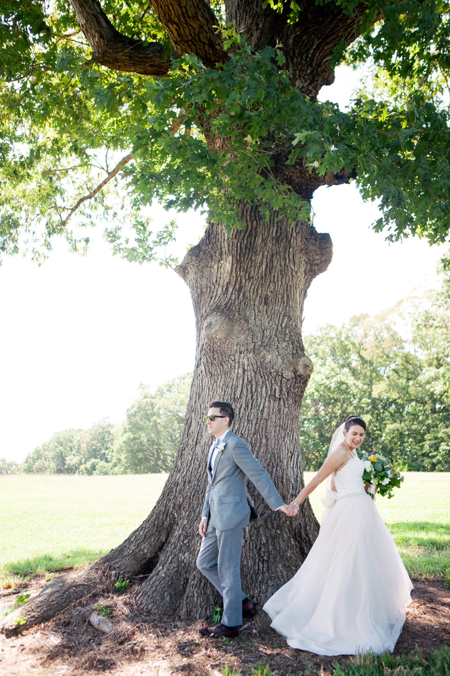 Rustic Elegant North Carolina Wedding via TheELD.com