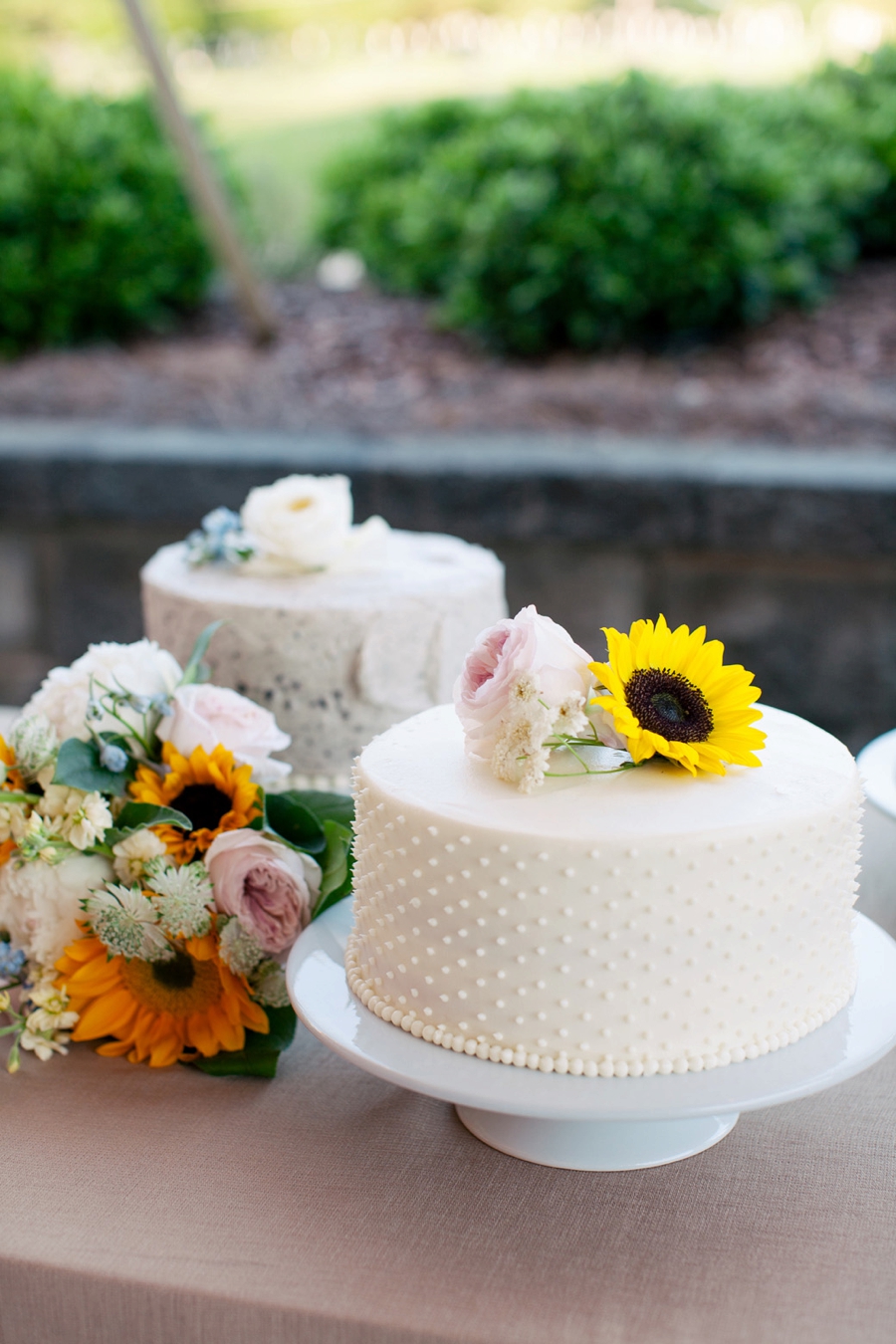 Rustic Elegant North Carolina Wedding via TheELD.com