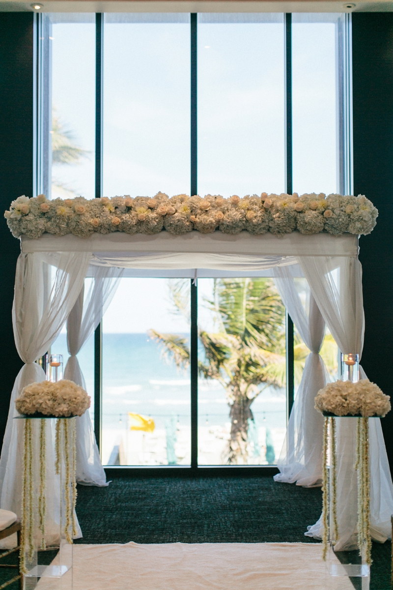 Modern Elegant Palm Beach Wedding via TheELD.com