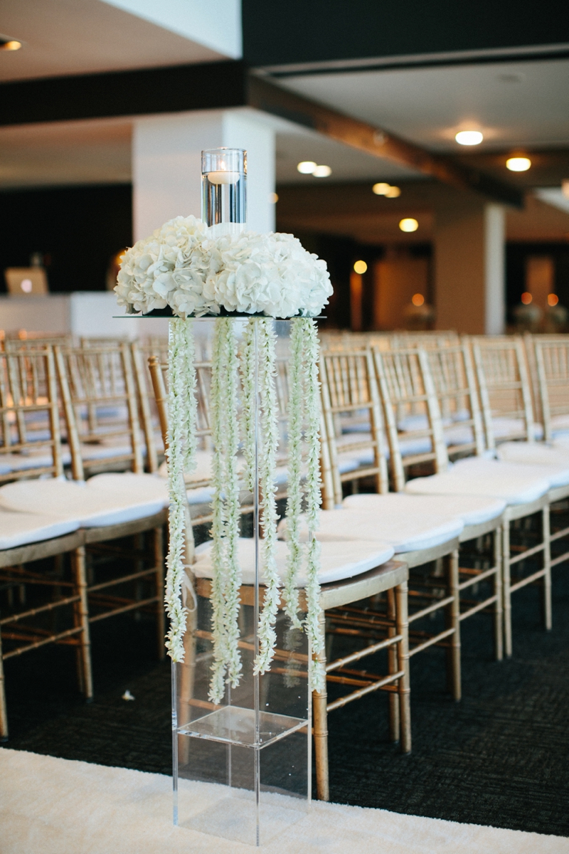 Modern Elegant Palm Beach Wedding via TheELD.com