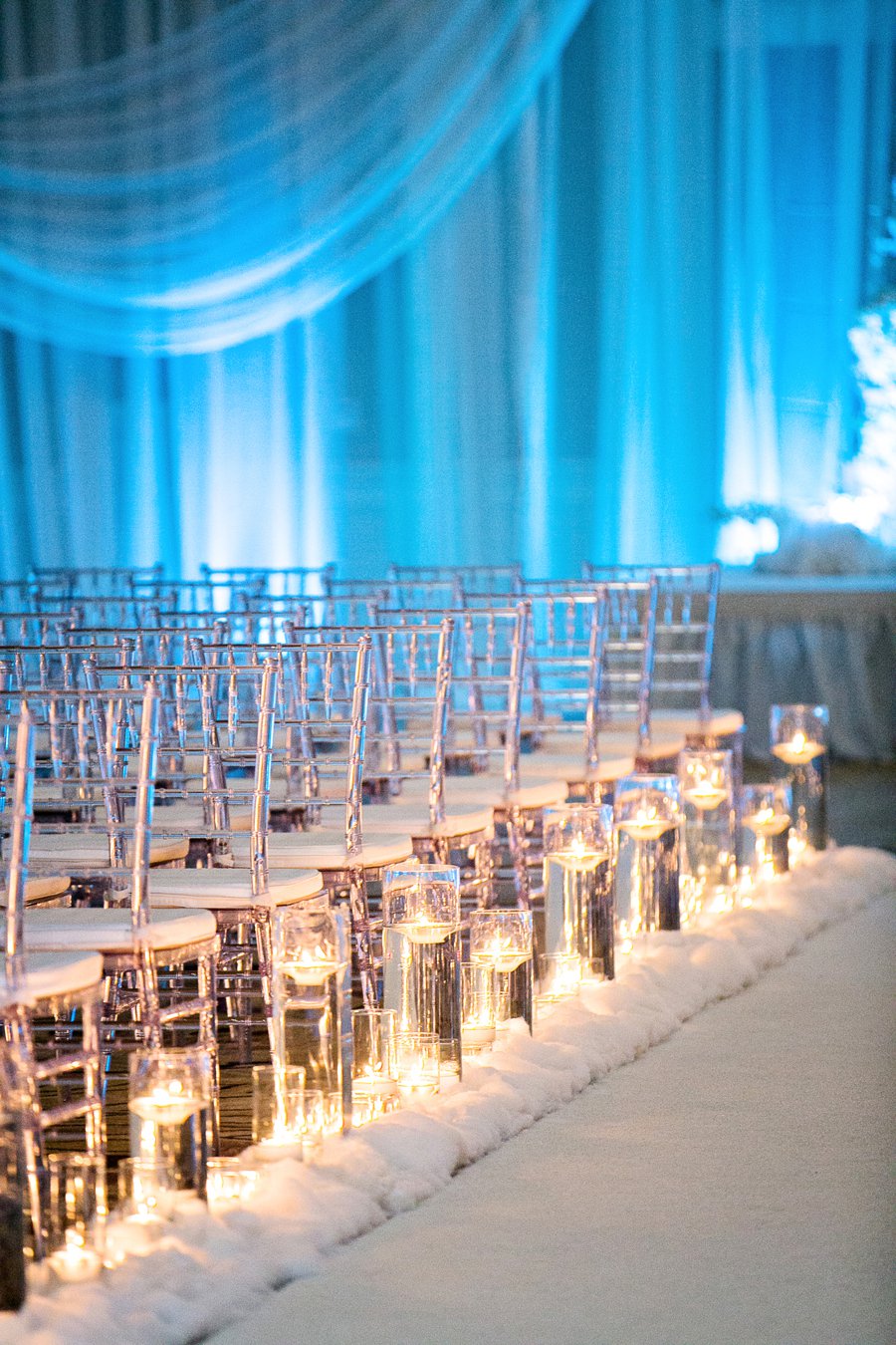 A Silver & White New Years Eve Wedding via TheELD.com