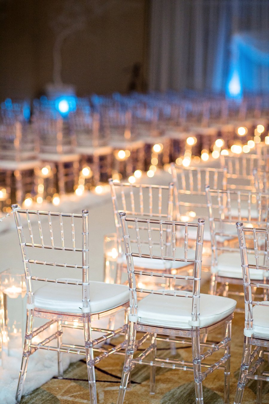 A Silver & White New Years Eve Wedding via TheELD.com