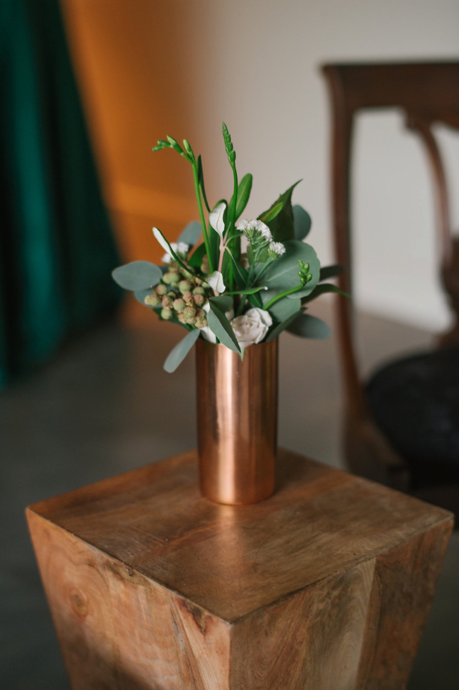 A Modern Copper and Green Holiday Party via TheELD.com