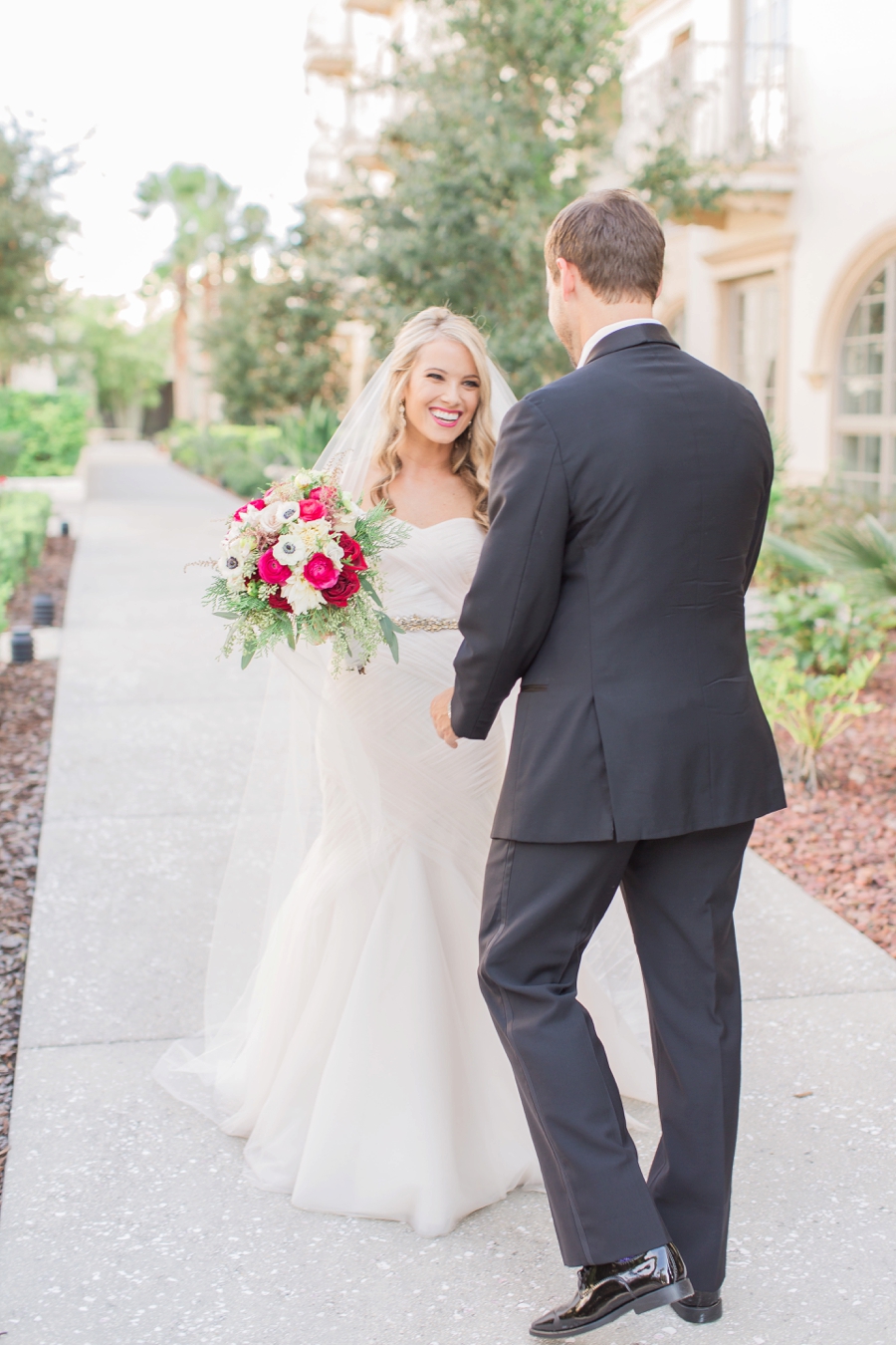 A Red and Gold Orlando Wedding via TheELD.com