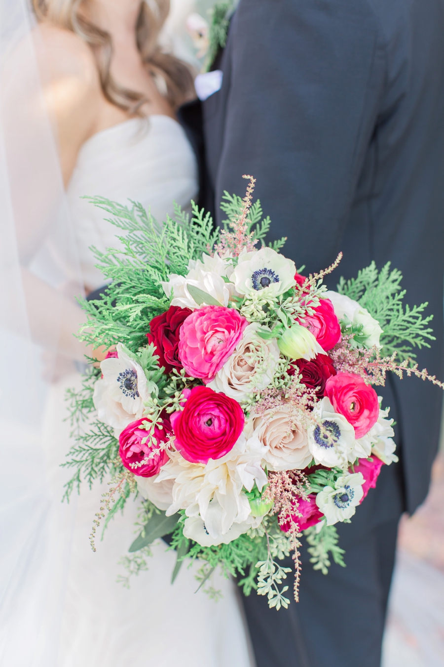 A Red and Gold Orlando Wedding via TheELD.com