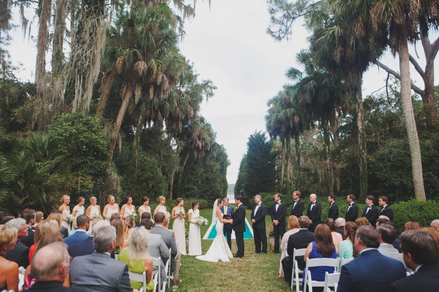 An Elegant Tallahassee Garden Wedding via TheELD.com