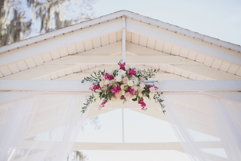 Vintage Modern Florida Estate Wedding via TheELD.com