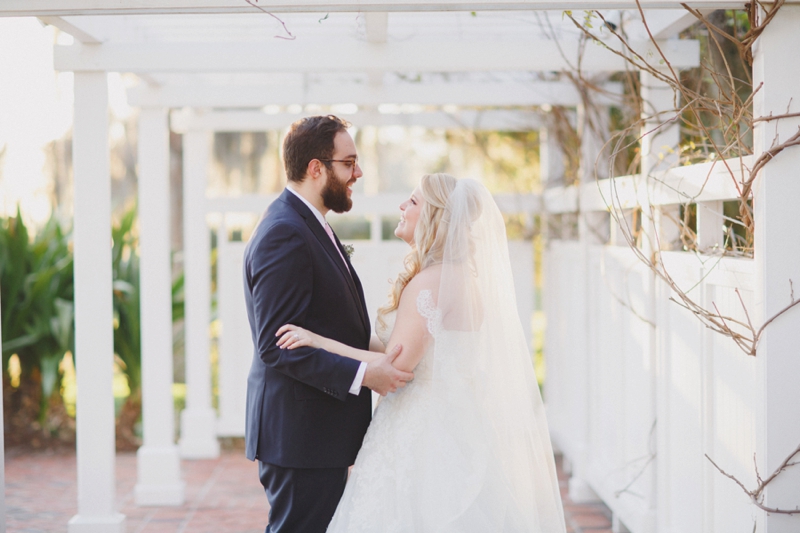 Vintage Modern Florida Estate Wedding via TheELD.com