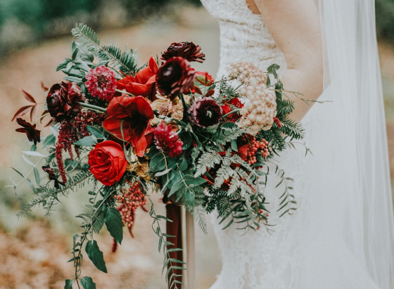 Romantic Red and Green Wedding Inspiration via TheELD.com