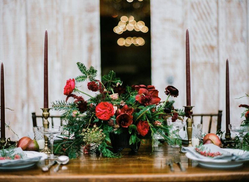 Romantic Red and Green Wedding Inspiration via TheELD.com