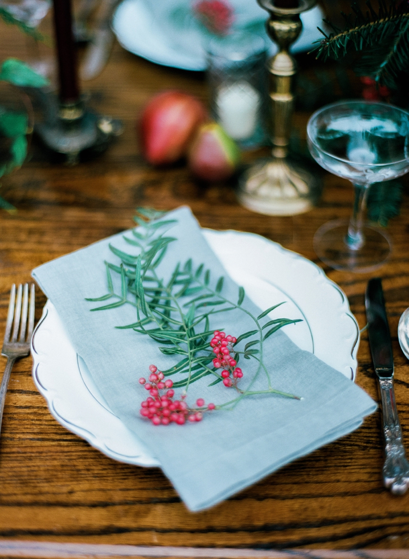 Romantic Red and Green Wedding Inspiration via TheELD.com