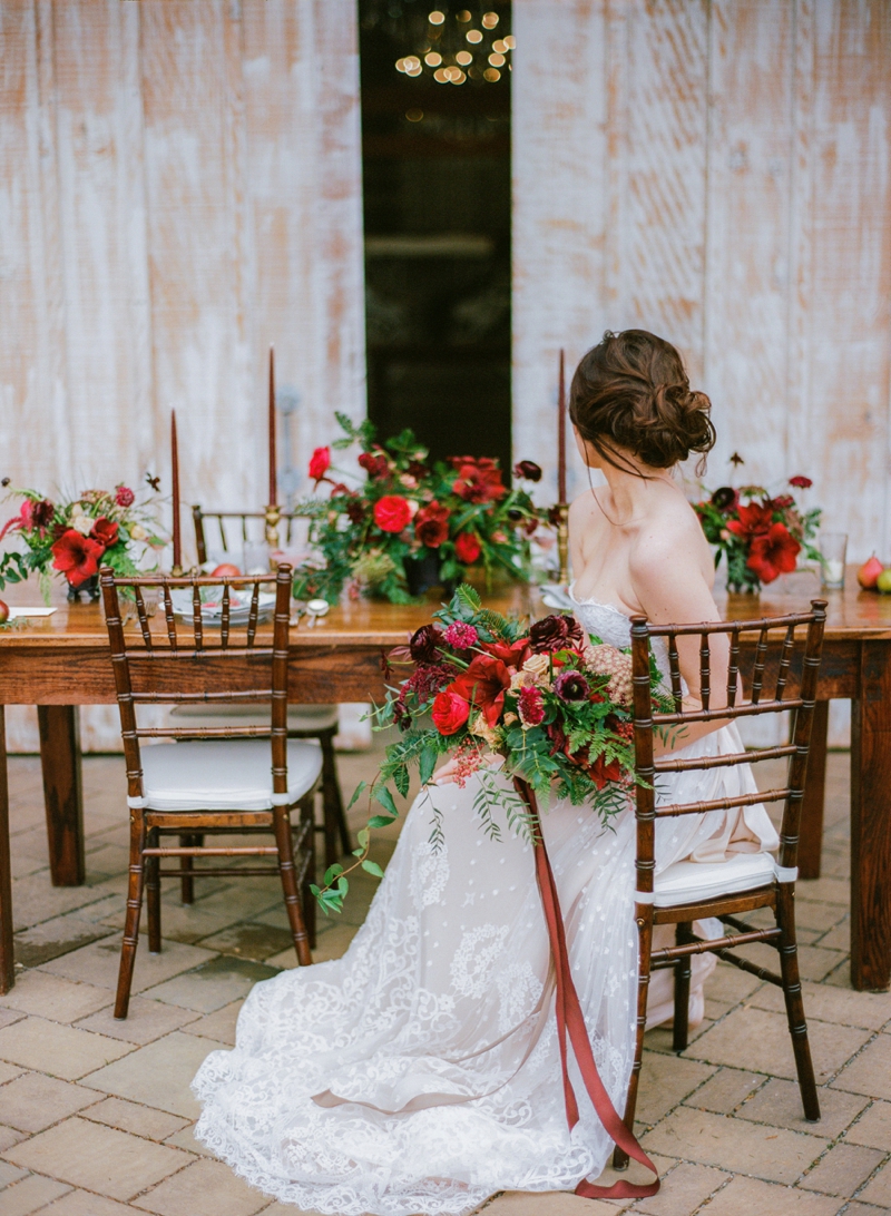 Romantic Red and Green Wedding Inspiration via TheELD.com