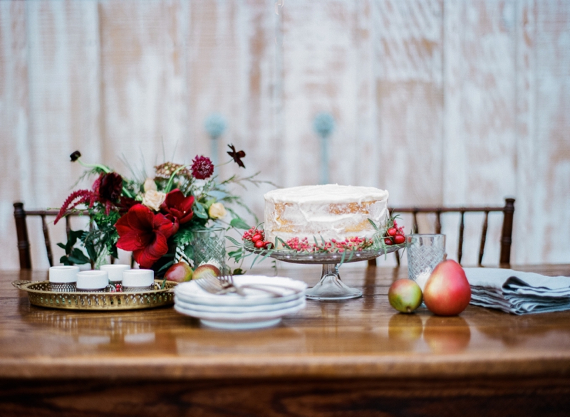 Romantic Red and Green Wedding Inspiration via TheELD.com