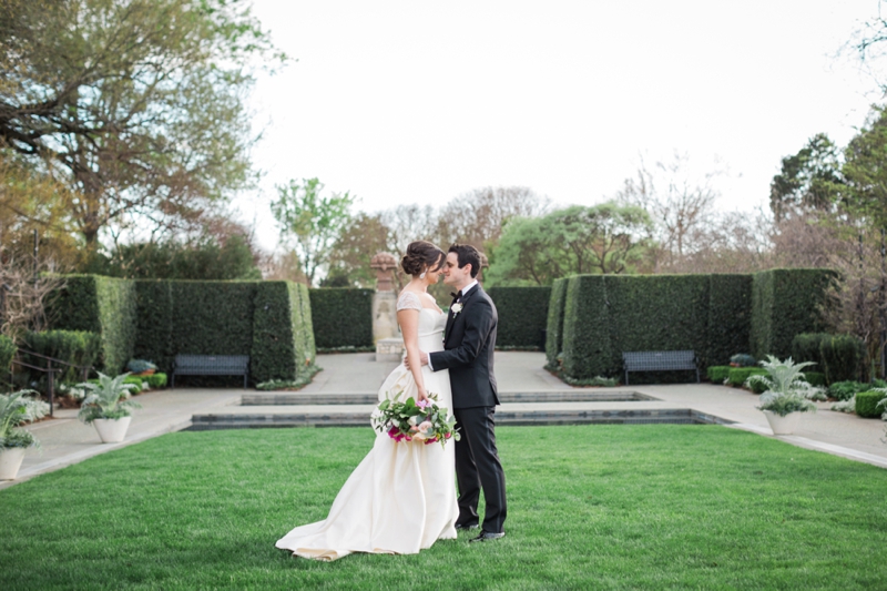 Elegant Pink, Black & Gold Dallas Wedding via TheELD.com