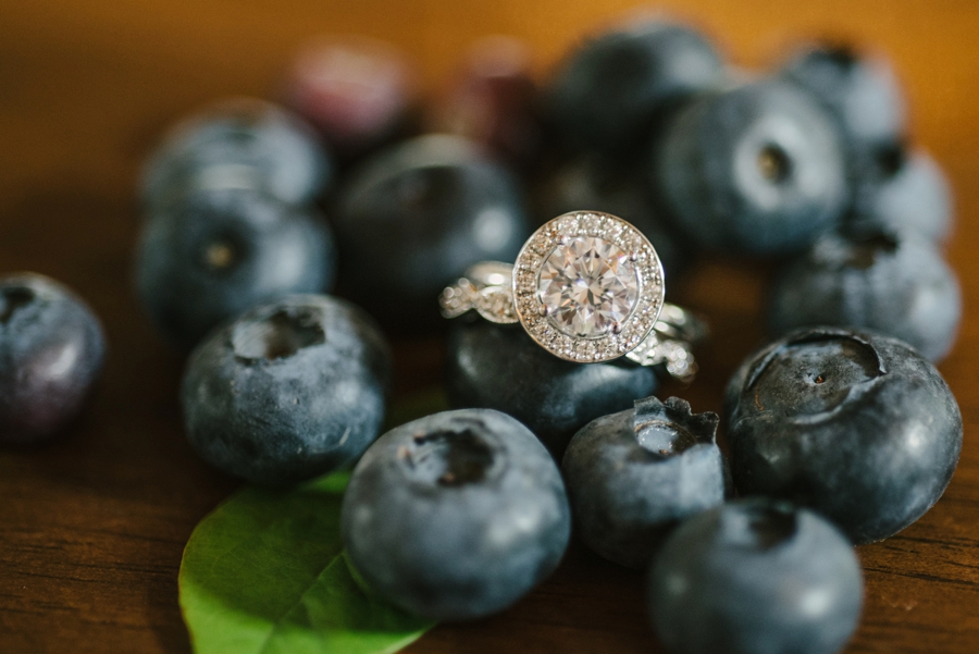 Modern Organic Wedding Inspiration via TheELD.com