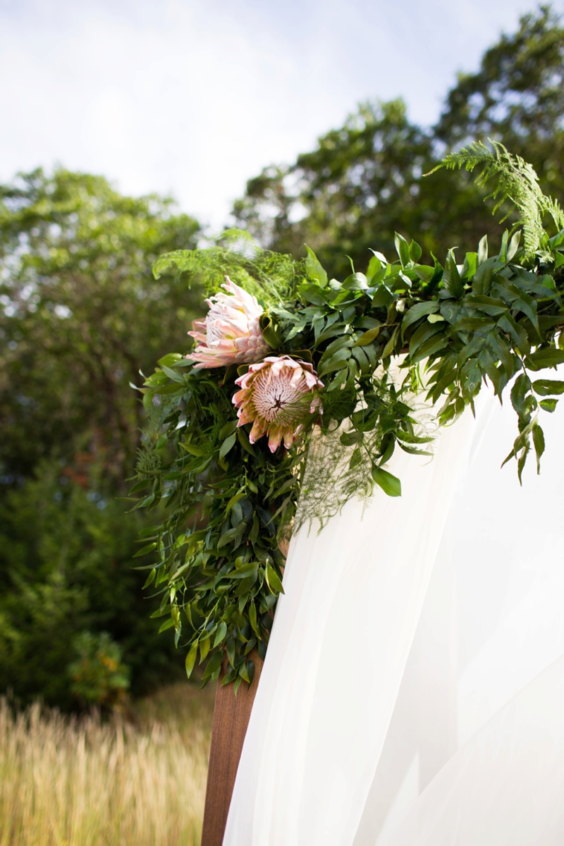 Organic & Romantic Backyard Wedding via TheELD.com