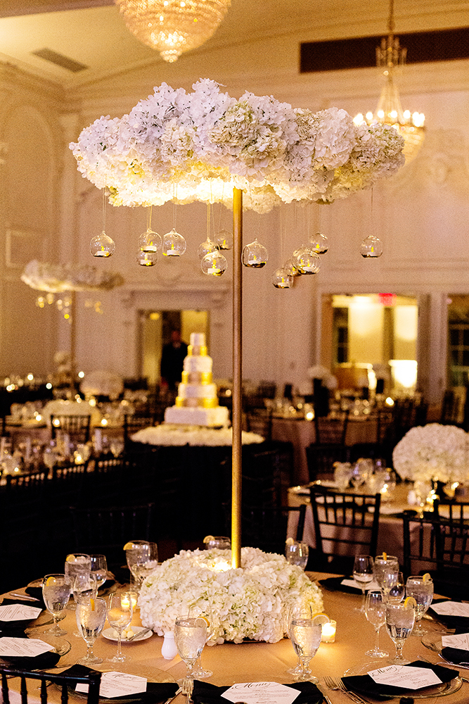 New Years Eve Black and Gold Wedding via TheELD.com