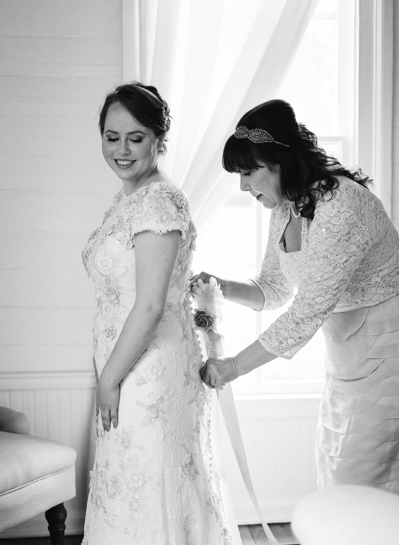 Romantic Whimsical Nashville Barn Wedding via TheELD.com