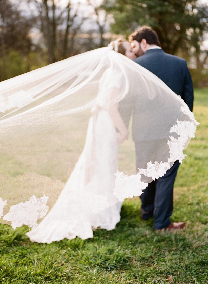 Romantic Whimsical Nashville Barn Wedding via TheELD.com