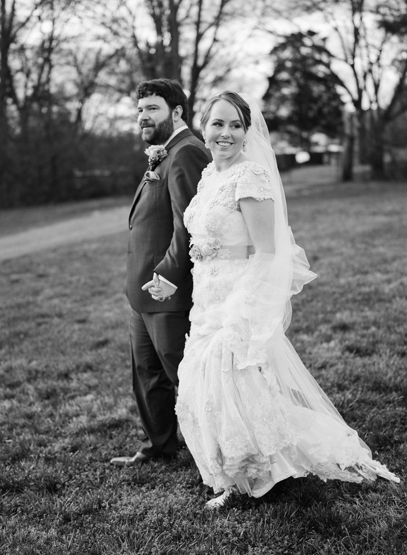 Romantic Whimsical Nashville Barn Wedding via TheELD.com