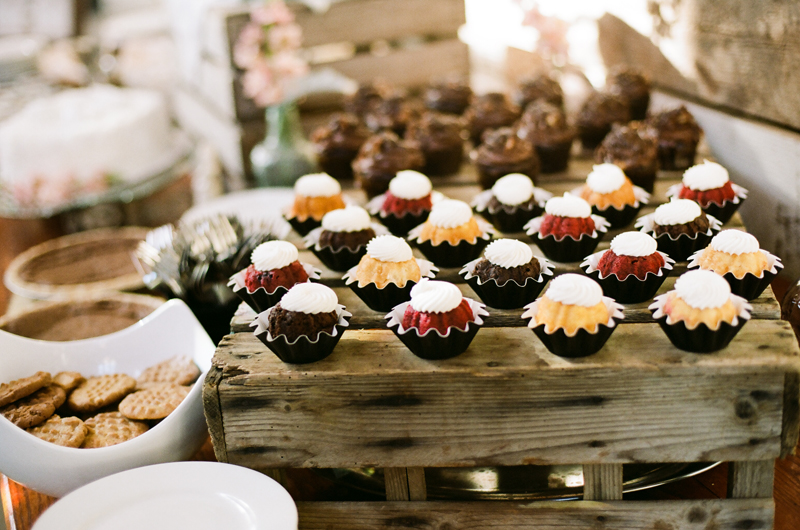 Romantic Whimsical Nashville Barn Wedding via TheELD.com