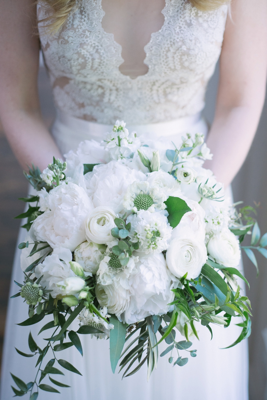 Rustic Elegant Georgia Mountain Wedding via TheELD.com